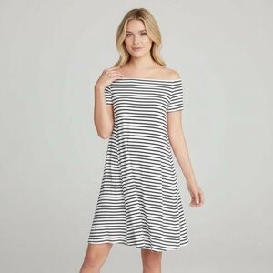 OLD NAVY | White Striped Off Shoulder Shift Dress